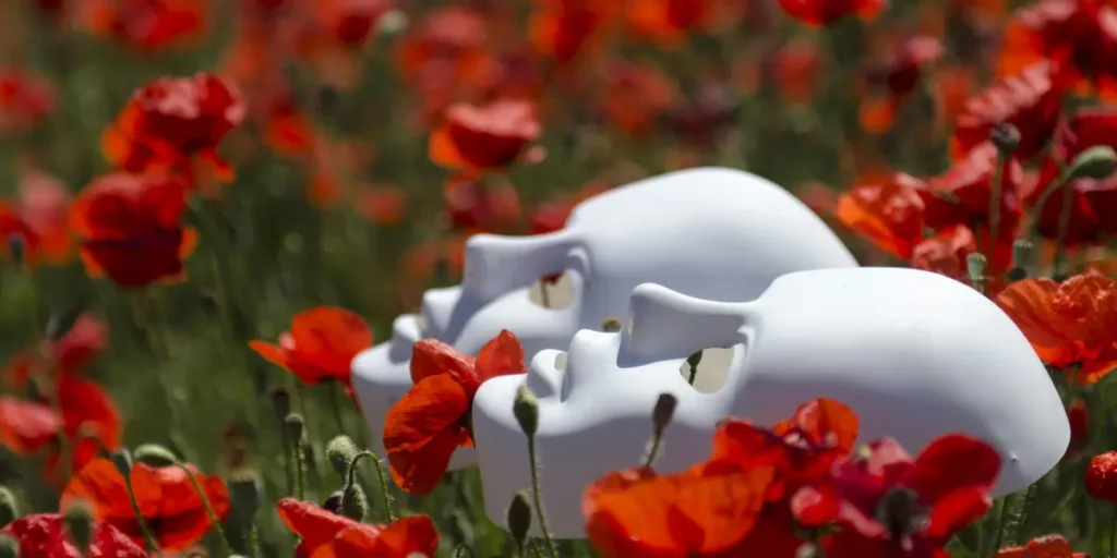 Dalla sindrome dell’impostore all’autorevolezza di sé 2 Sindrome dellimpostore maschere